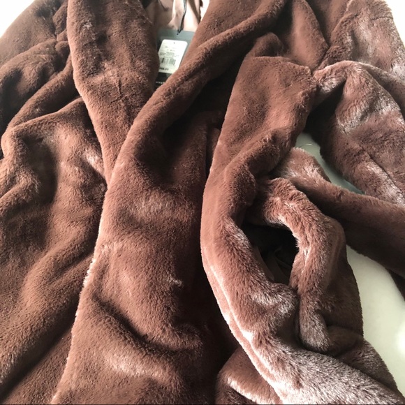 Who What Wear Teddy Fur Robe Coat Shawl Collar NWT - Picture 11 of 15